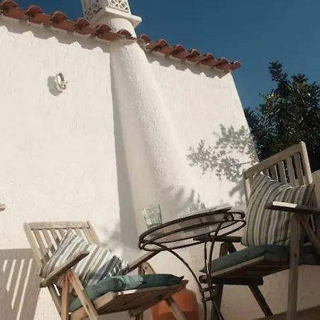 Casa Lorenzo With Tennis Court & Swimming Poolen
