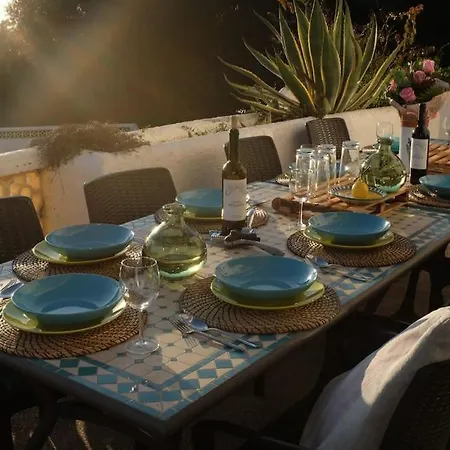 Casa Lorenzo Sleeps 10, With Private Tennis Court & Swimming Pool And 5 Beds ポルティマン